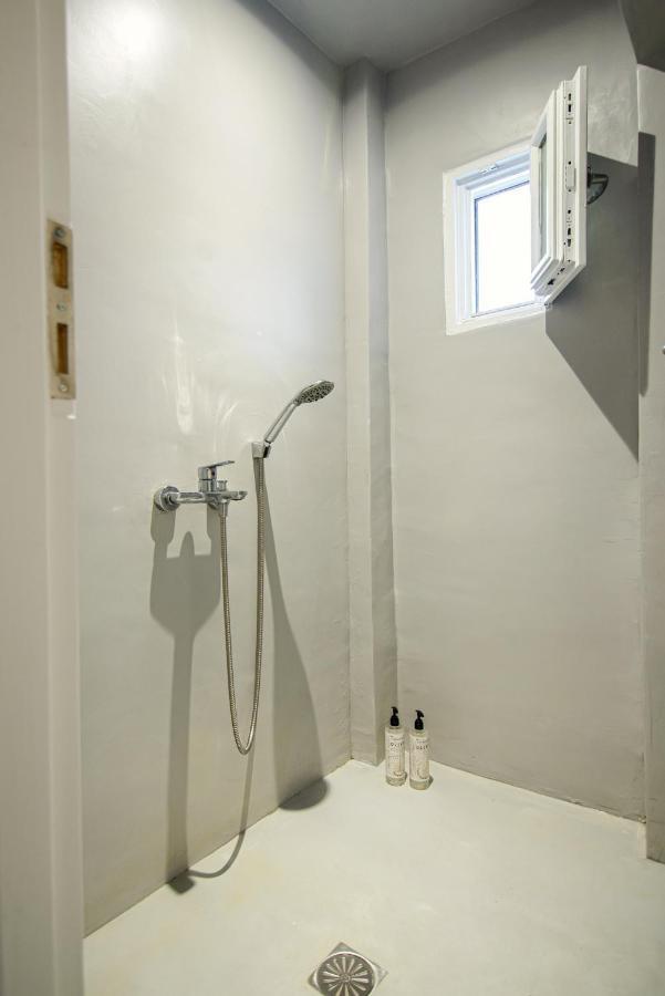 Central Hostel Oia Ngoại thất bức ảnh