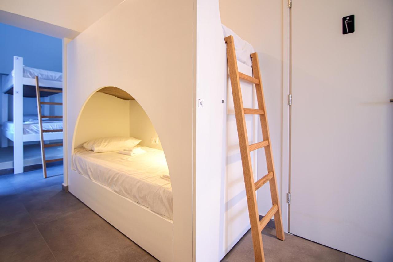 Central Hostel Oia Ngoại thất bức ảnh