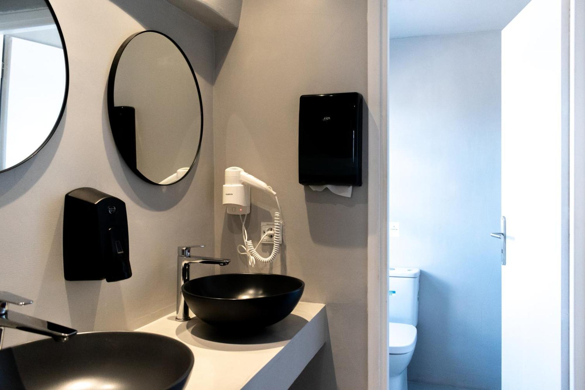 Central Hostel Oia Ngoại thất bức ảnh